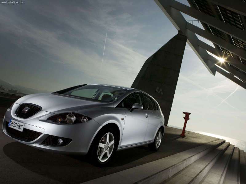 Seat-Leon_2006_800x600_wallpaper_01.jpg